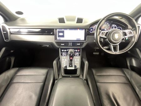 2018-Porsche-Cayenne-Auto_1