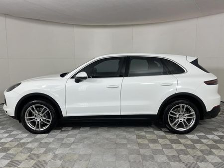2018-Porsche-Cayenne-Auto_21