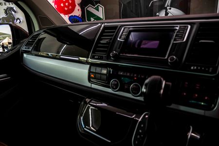 2018-Volkswagen-Caravelle-T6-20-BiTDI-Highline-Auto-4Motion_15