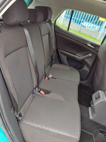 2021-Volkswagen-T-Cross-10-TSI-RLINE-AUTO_11