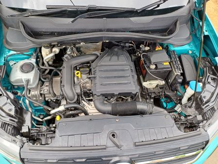 2021-Volkswagen-T-Cross-10-TSI-RLINE-AUTO_14