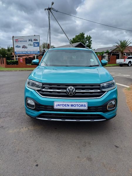 2021-Volkswagen-T-Cross-10-TSI-RLINE-AUTO_1