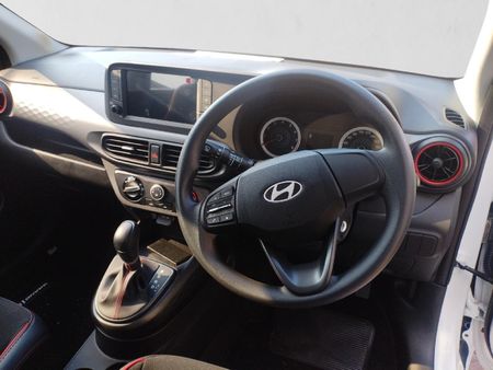 2026-Hyundai-Grand-i10-12-Motion-Auto_12