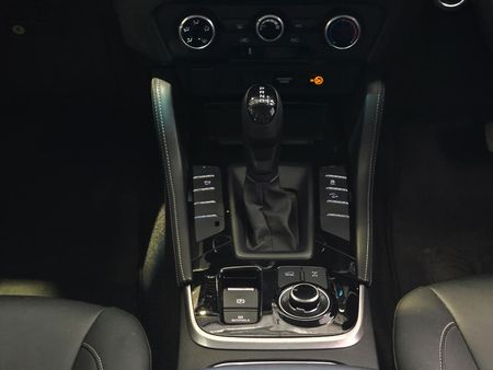 2025-Isuzu-Mu-x-30D-LS-4x4-Auto_13