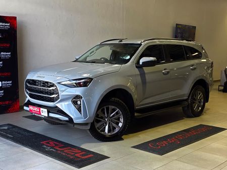 2025-Isuzu-Mu-x-30D-LS-4x4-Auto_4