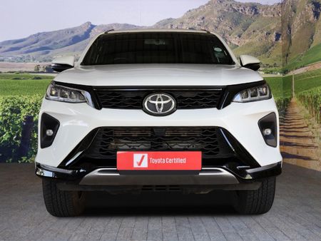 2025-Toyota-Fortuner-28-GD-6-RB-Auto_6