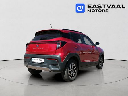 2026-Mahindra-XUV-3XO-12T-AX5_6