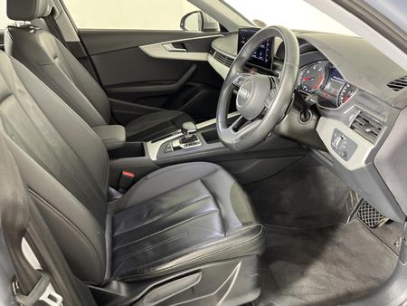 2022-Audi-A4-20-TDI-Auto-S-Line-35-TDI_9