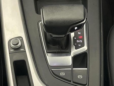 2022-Audi-A4-20-TDI-Auto-S-Line-35-TDI_10