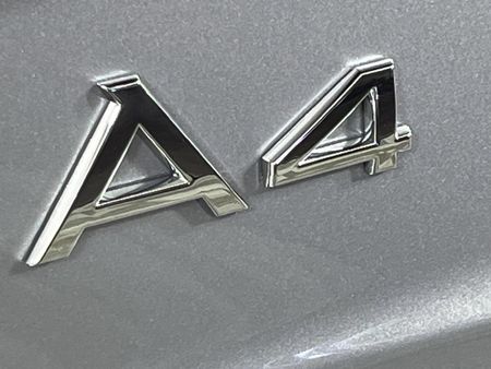 2022-Audi-A4-20-TDI-Auto-S-Line-35-TDI_11