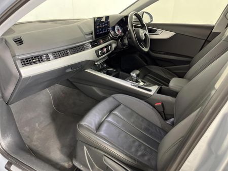 2022-Audi-A4-20-TDI-Auto-S-Line-35-TDI_8