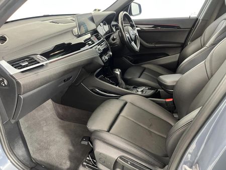 2022-BMW-X1-sDrive18d-M-Sport_8