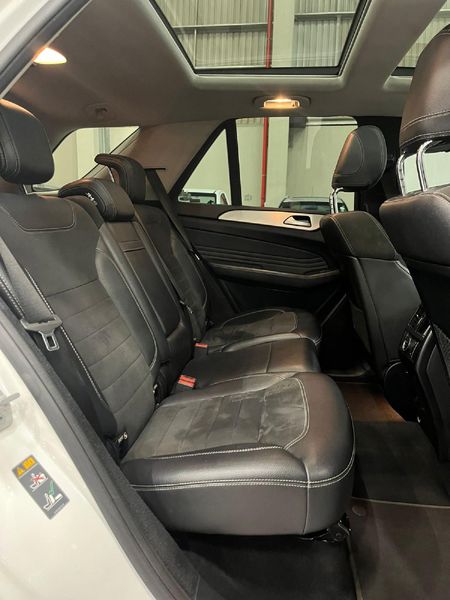 2013-Mercedes-Benz-ML-250-Bluetec_13