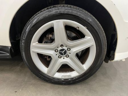 2013-Mercedes-Benz-ML-250-Bluetec_8