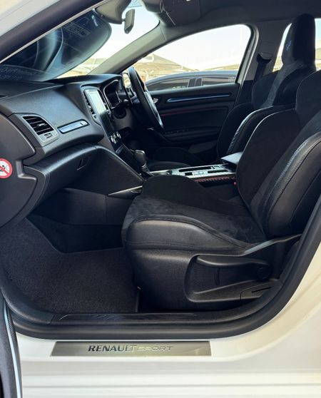 2018-Renault-Megane-IV-16T-GT-Auto-5-dr_12