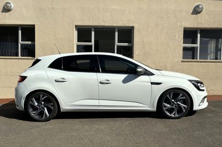 2018-Renault-Megane-IV-16T-GT-Auto-5-dr_4
