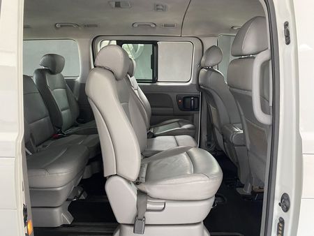 2021-Hyundai-H-1-25-CRDi-Elite-Auto-12-seat_10