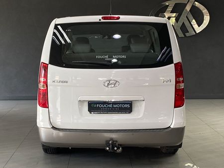 2021-Hyundai-H-1-25-CRDi-Elite-Auto-12-seat_3