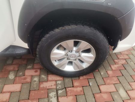 2016-Toyota-Hilux-24-GD-6-4x4-Single-Cab-Diesel-Manual_12
