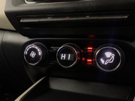 2024-Nissan-Magnite-10-Visia_9
