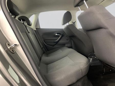 2021-Volkswagen-Polo-Vivo-16-Comfortline-Auto-5-dr_11