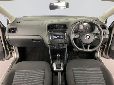 2021-Volkswagen-Polo-Vivo-16-Comfortline-Auto-5-dr_6