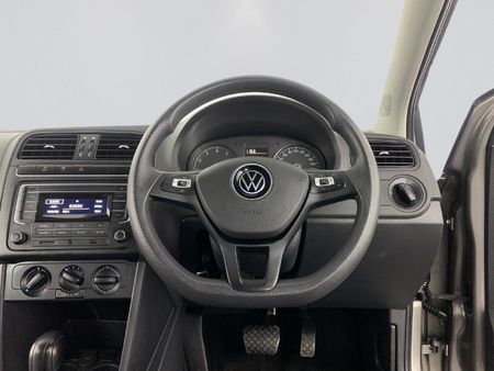 2021-Volkswagen-Polo-Vivo-16-Comfortline-Auto-5-dr_7