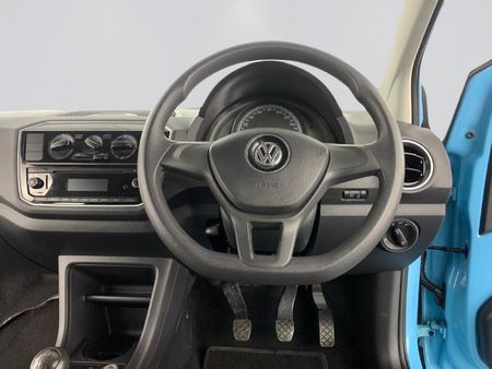 2017-Volkswagen-Up-Take-Up-10-5-dr_9