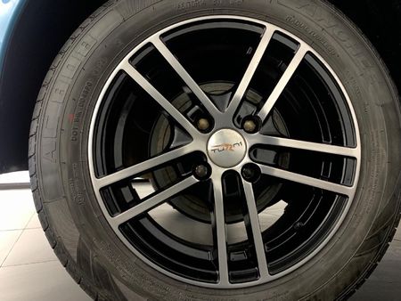 2017-Volkswagen-Up-Take-Up-10-5-dr_15
