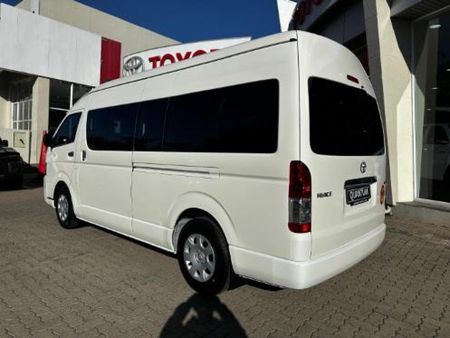 2026-Toyota-Quantum-25-D-4D-14-seat_5