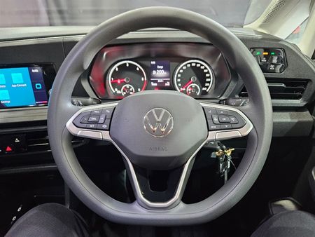 2025-Volkswagen-Caddy-Maxi-20-TDI_16