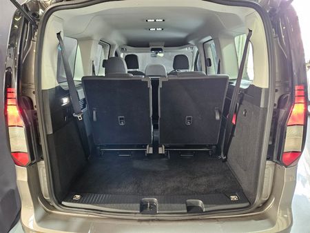2025-Volkswagen-Caddy-Maxi-20-TDI_6