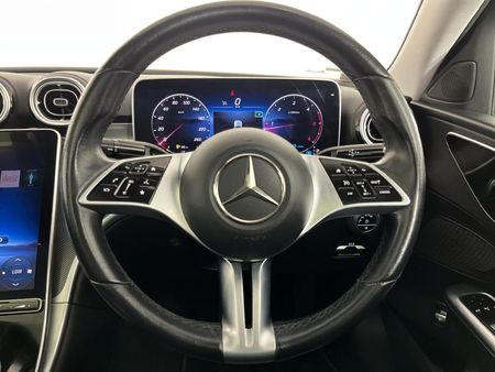 2022-Mercedes-Benz-C-Class-C-220d-Auto_9