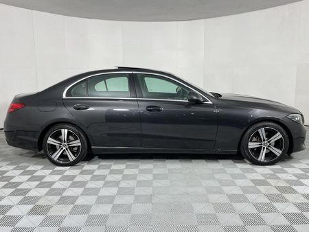 2022-Mercedes-Benz-C-Class-C-220d-Auto_15