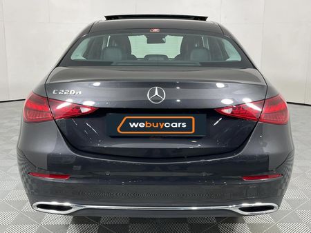 2022-Mercedes-Benz-C-Class-C-220d-Auto_16