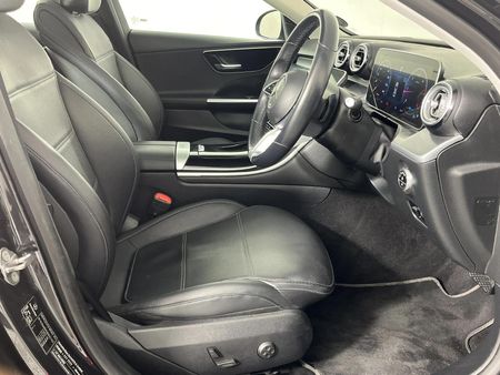 2022-Mercedes-Benz-C-Class-C-220d-Auto_6