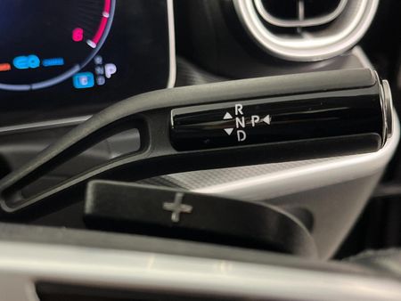 2022-Mercedes-Benz-C-Class-C-220d-Auto_7