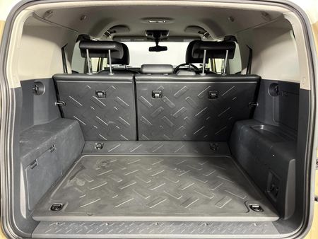 2017-Toyota-FJ-Cruiser-40-V6_11