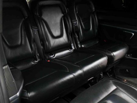 2021-Mercedes-Benz-V-Class-V-300d-Exclusive_9