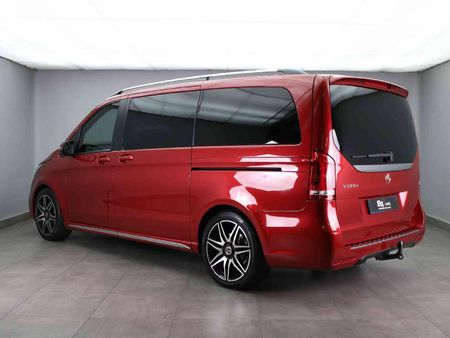 2021-Mercedes-Benz-V-Class-V-300d-Exclusive_4