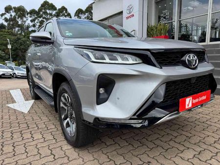 2025-Toyota-Fortuner-28-GD-6-RB-Auto_1