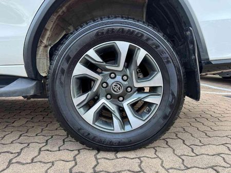 2025-Toyota-Fortuner-28-GD-6-RB-Auto_23