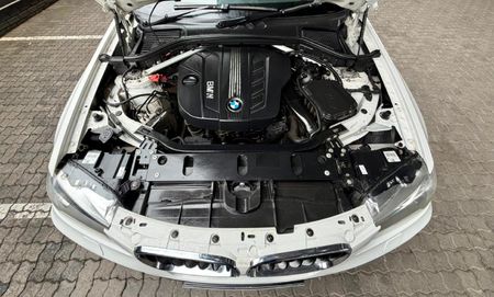 2012-BMW-X3-xDrive20d-Auto_11