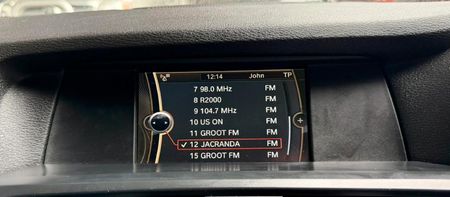 2012-BMW-X3-xDrive20d-Auto_13
