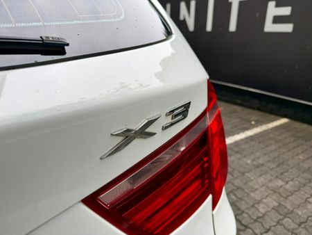 2012-BMW-X3-xDrive20d-Auto_4
