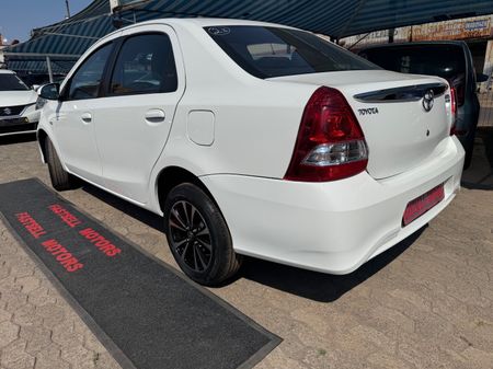 2020-Toyota-Etios-15-XS_2