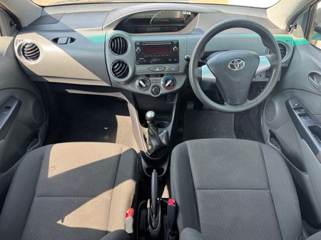 2020-Toyota-Etios-15-XS_7