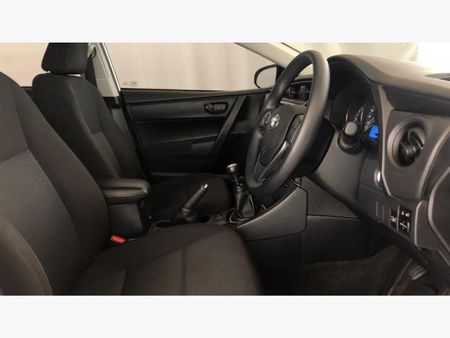 2023-Toyota-Corolla-Quest-18-Plus_9