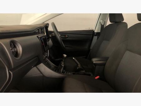 2023-Toyota-Corolla-Quest-18-Plus_7