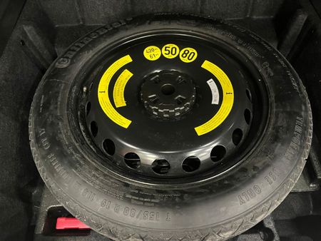 2017-Mercedes-Benz-GLE-350d-4Matic_13